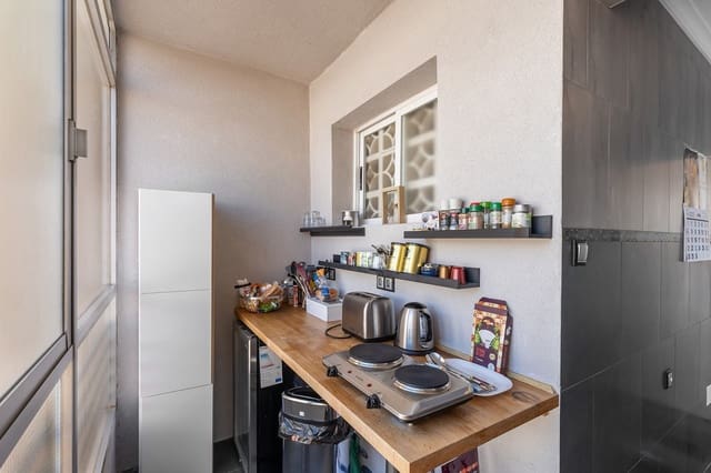 2 slaapkamer Appartement te koop in Daya Nueva met zwembad - € 123.500 (Ref: 8954175)