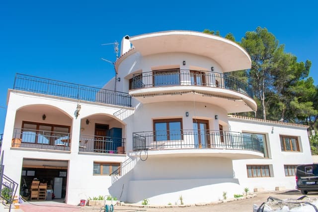 4 soverom Villa til salgs i Ibi med svømmebasseng garasje - € 399 000 (Ref: 8975904)