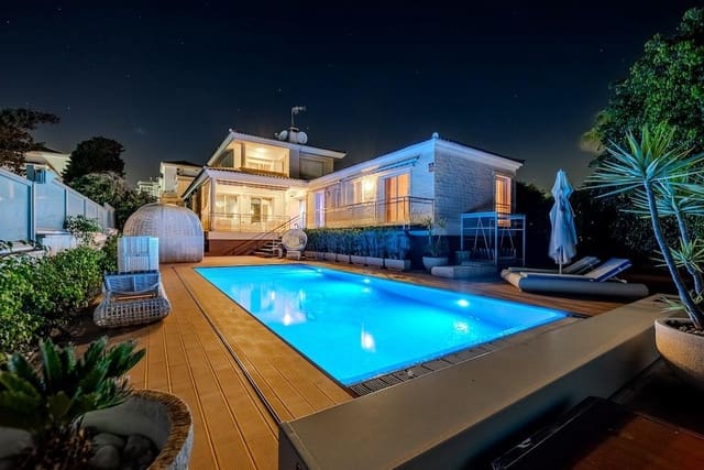 5 soveværelse Villa til salg i La Mata, Torrevieja med garage - € 1.170.000 (Ref: 9005005)