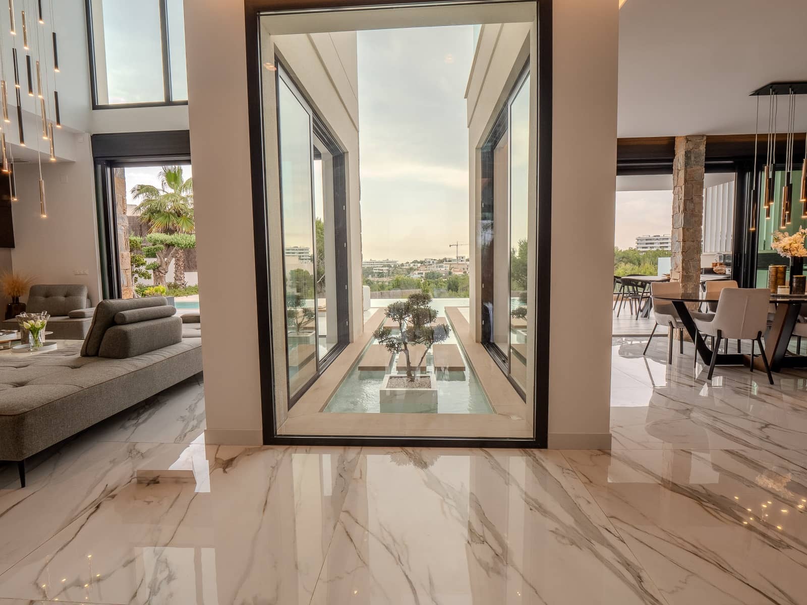 4 bedroom Villa for sale in Las Colinas Golf with pool garage - € 2,880,000 (Ref: 9014234)