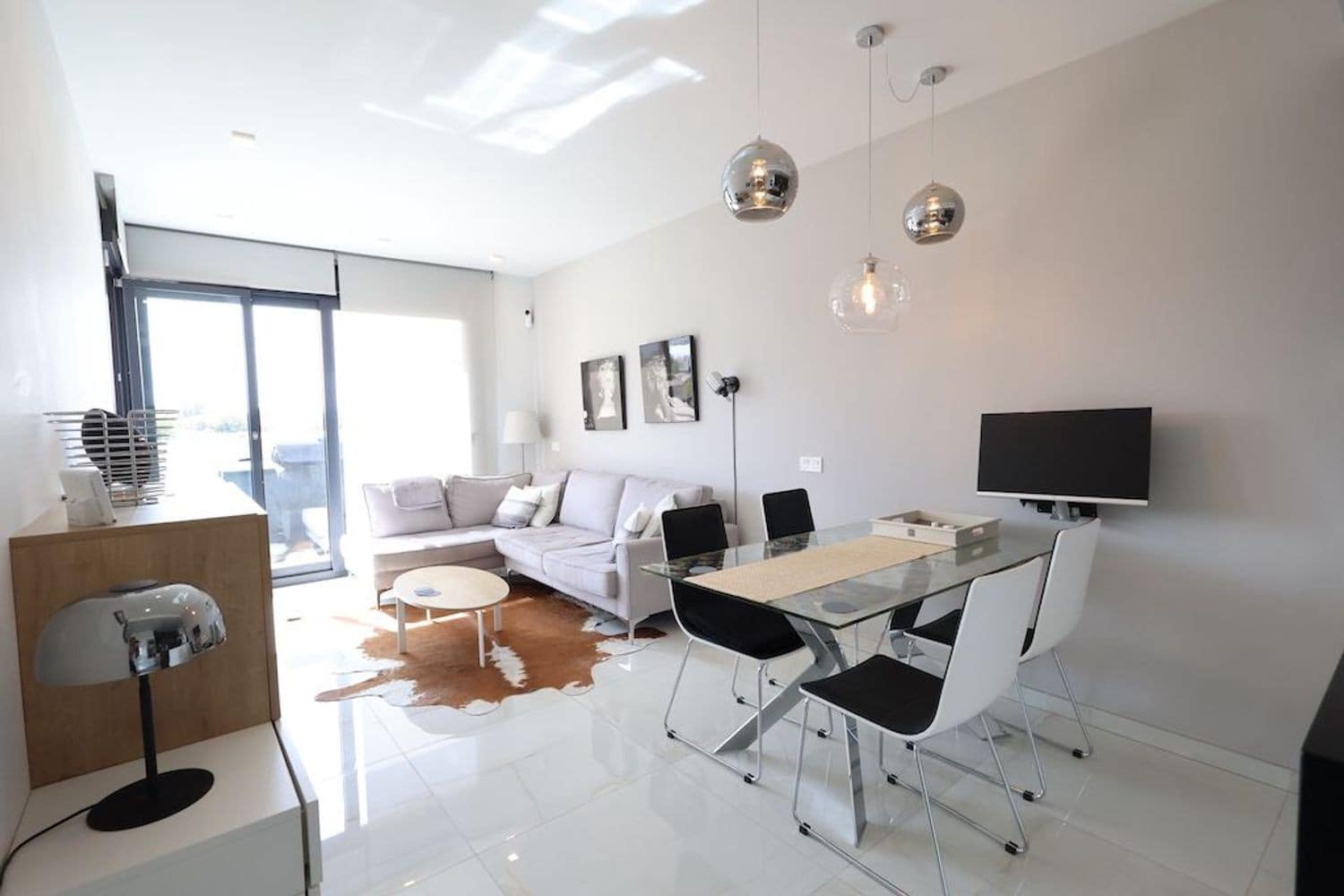 2 soveværelse Lejlighed til salg i Orihuela Costa med swimmingpool garage - € 269.000 (Ref: 9073225)