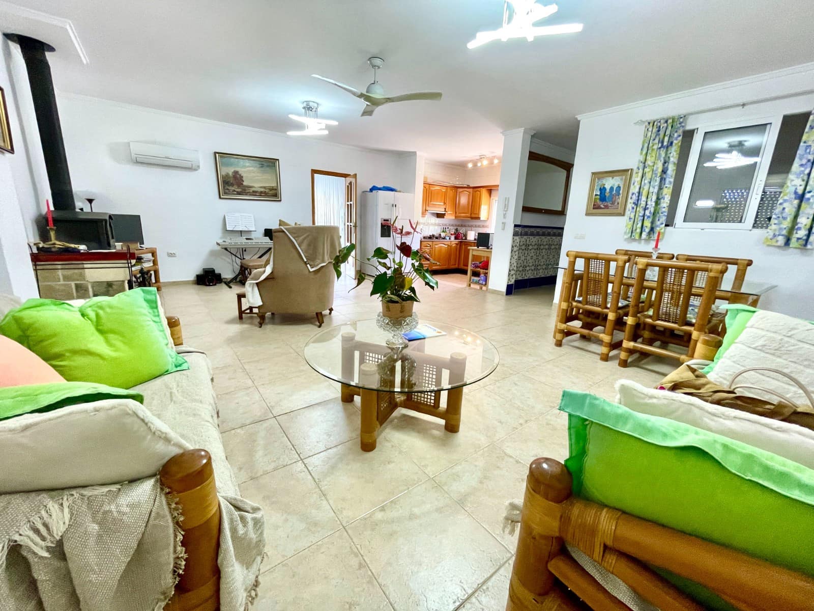 4 sypialnia Willa na sprzedaż w Daya Nueva z basenem - 395 000 € (Ref: 9074560)