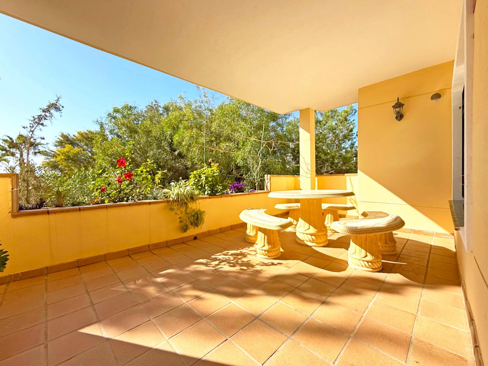 2 bedroom Apartment for sale in Campoamor with pool - € 215,000 (Ref: 9084997)