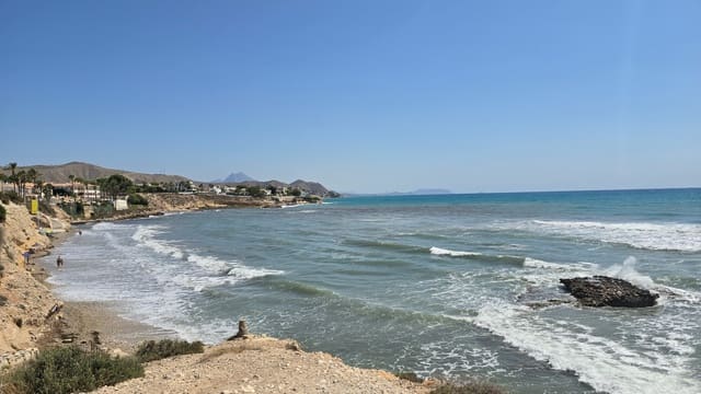 5 soverom Hus til salgs i El Campello med svømmebasseng garasje - € 750 000 (Ref: 9162678)