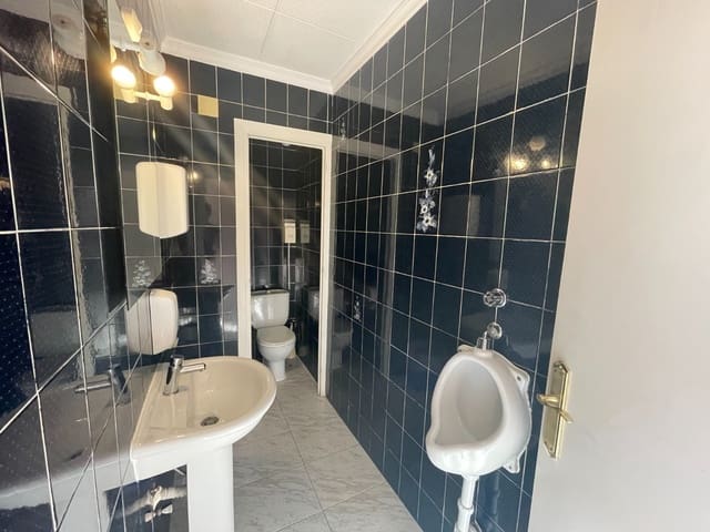 2 slaapkamer Restaurant/bar te koop in Torrevieja - € 315.000 (Ref: 9163004)