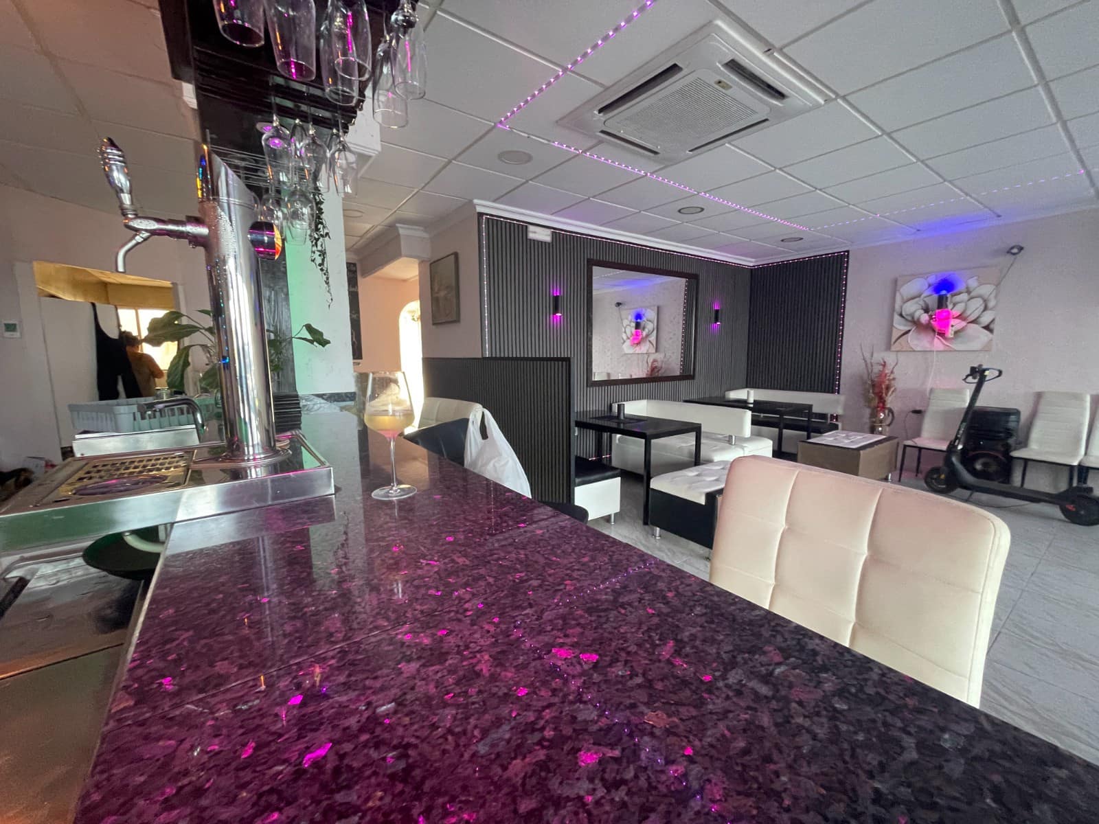 2 slaapkamer Restaurant/bar te koop in Torrevieja - € 315.000 (Ref: 9163004)