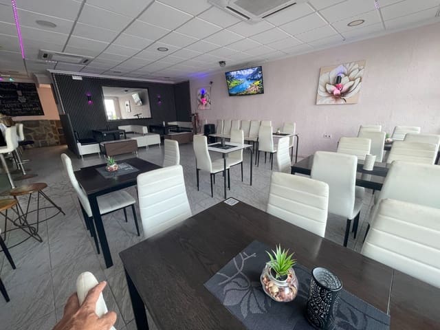 2 slaapkamer Restaurant/bar te koop in Torrevieja - € 315.000 (Ref: 9163004)