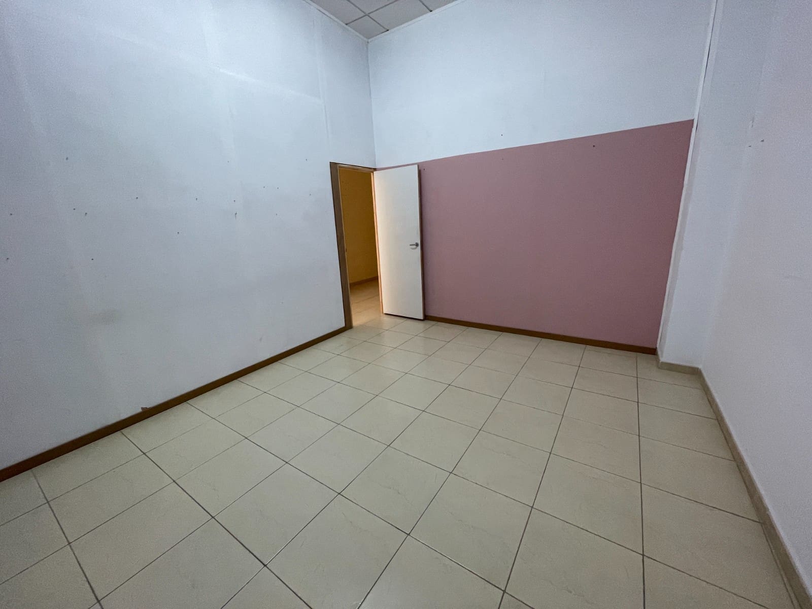 8 soveværelse Erhverv til salg i Benijofar med garage - € 380.000 (Ref: 9165140)