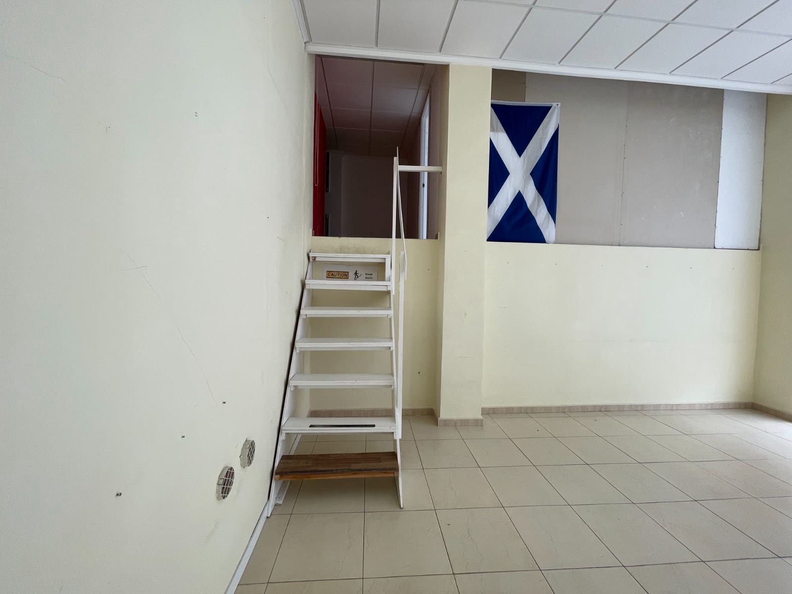 8 Zimmer Gewerbe zu verkaufen in Benijofar mit Garage - 380.000 € (Ref: 9165140)