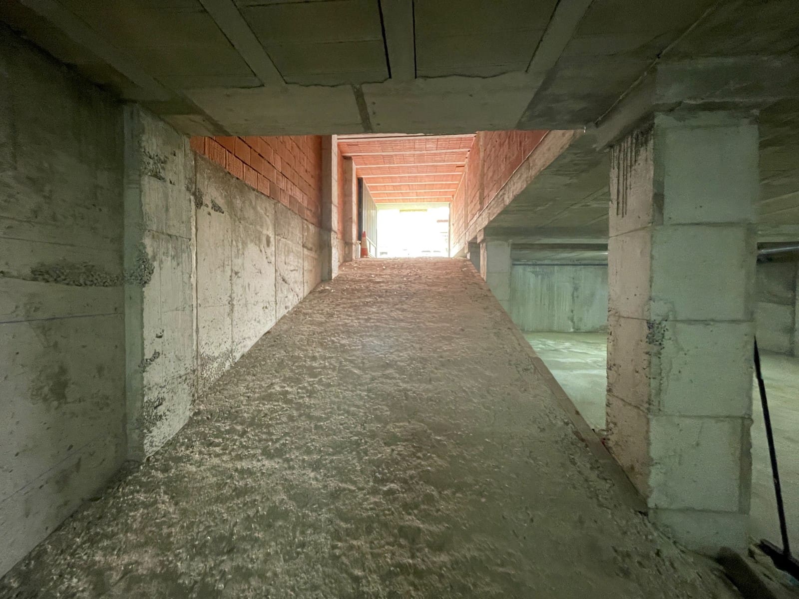 8 Zimmer Gewerbe zu verkaufen in Benijofar mit Garage - 380.000 € (Ref: 9165140)