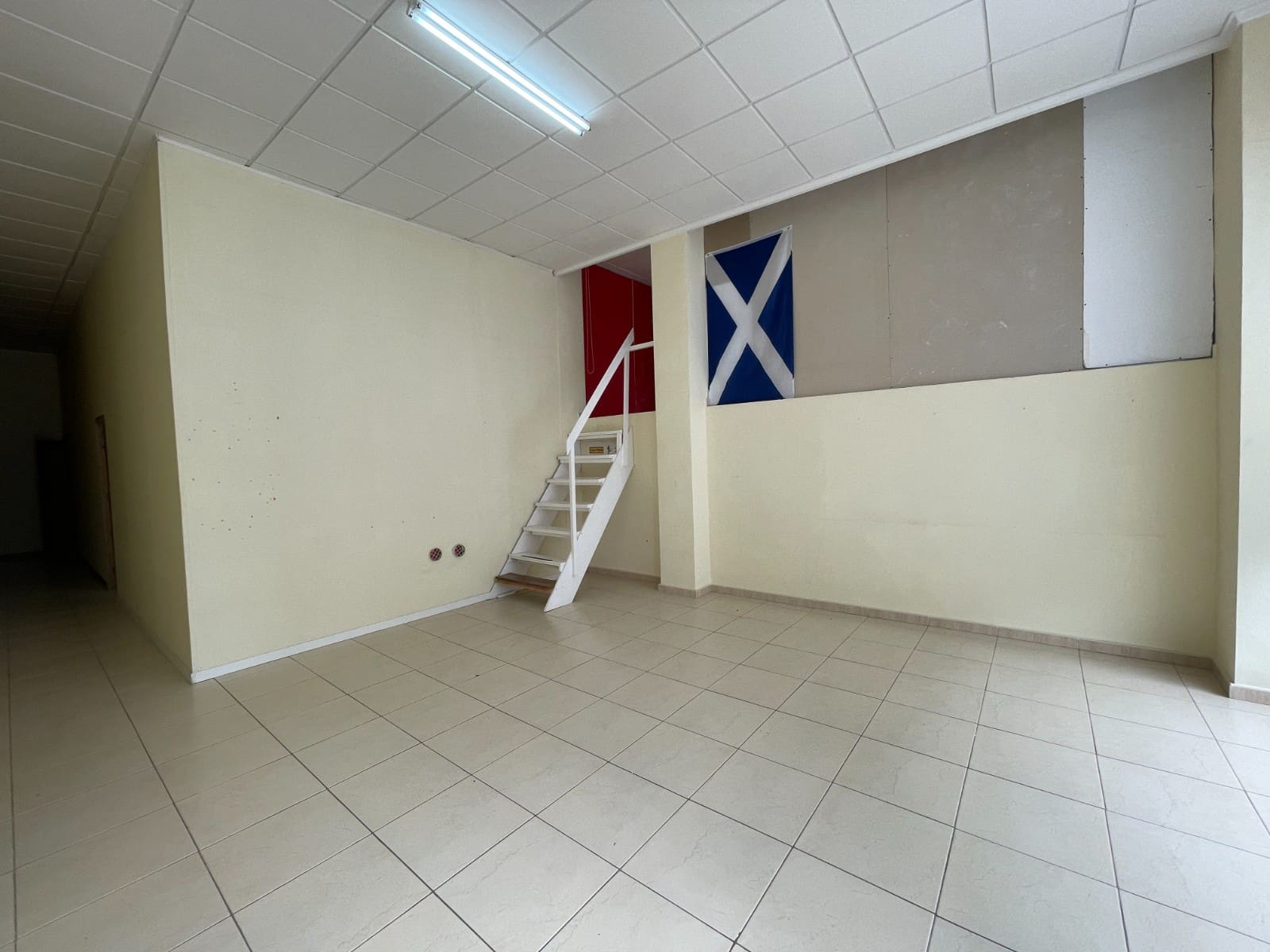 8 Zimmer Gewerbe zu verkaufen in Benijofar mit Garage - 380.000 € (Ref: 9165140)