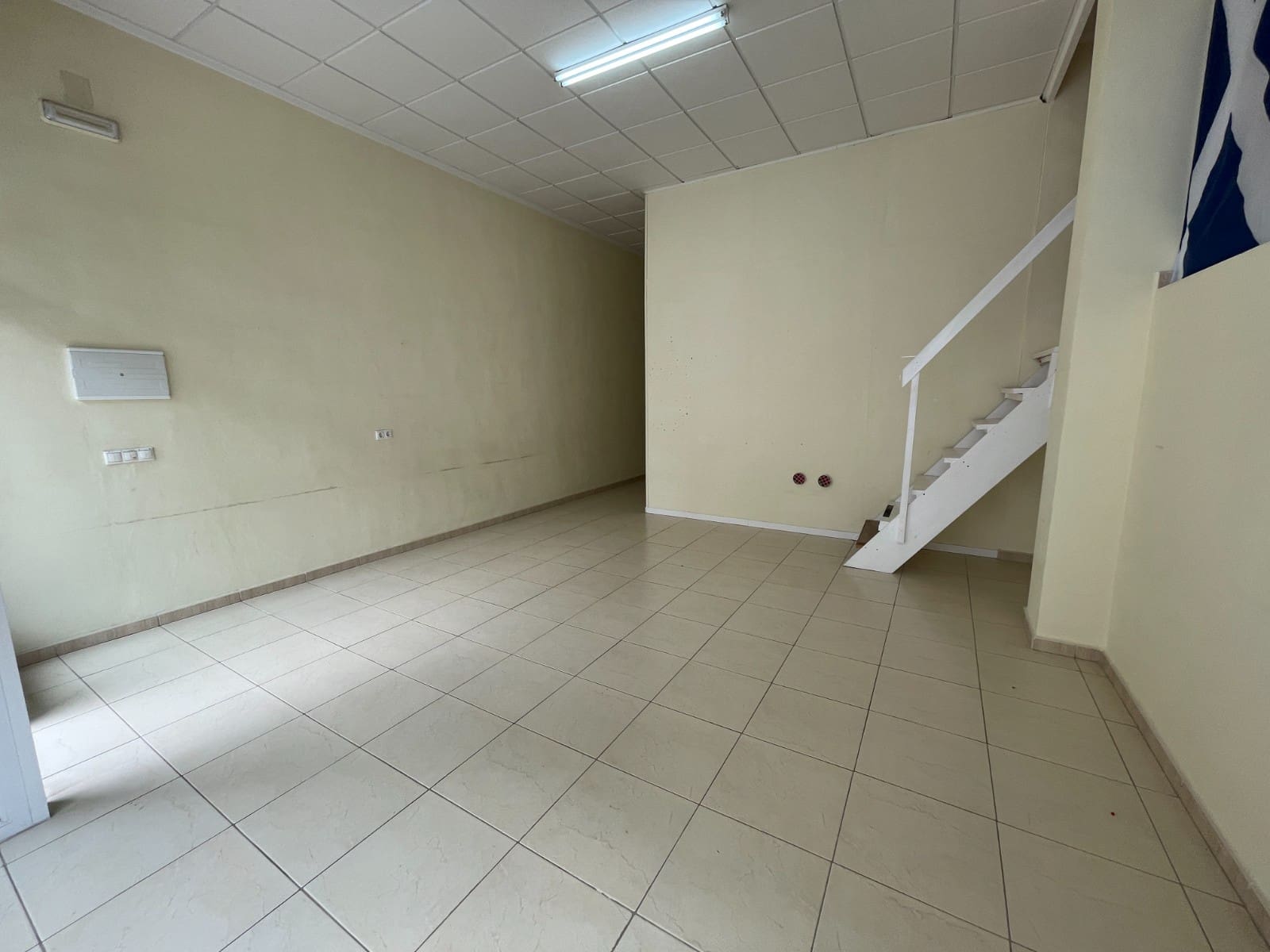 8 Zimmer Gewerbe zu verkaufen in Benijofar mit Garage - 380.000 € (Ref: 9165140)