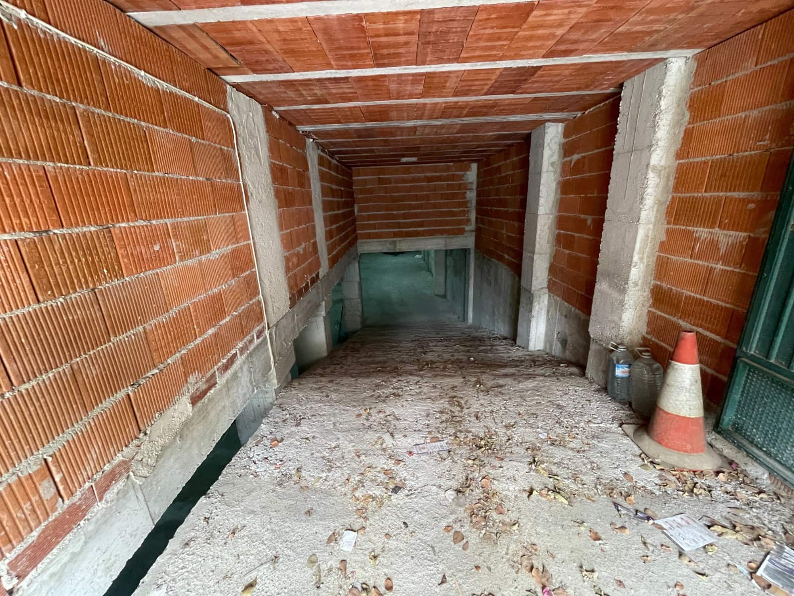 8 Zimmer Gewerbe zu verkaufen in Benijofar mit Garage - 380.000 € (Ref: 9165140)