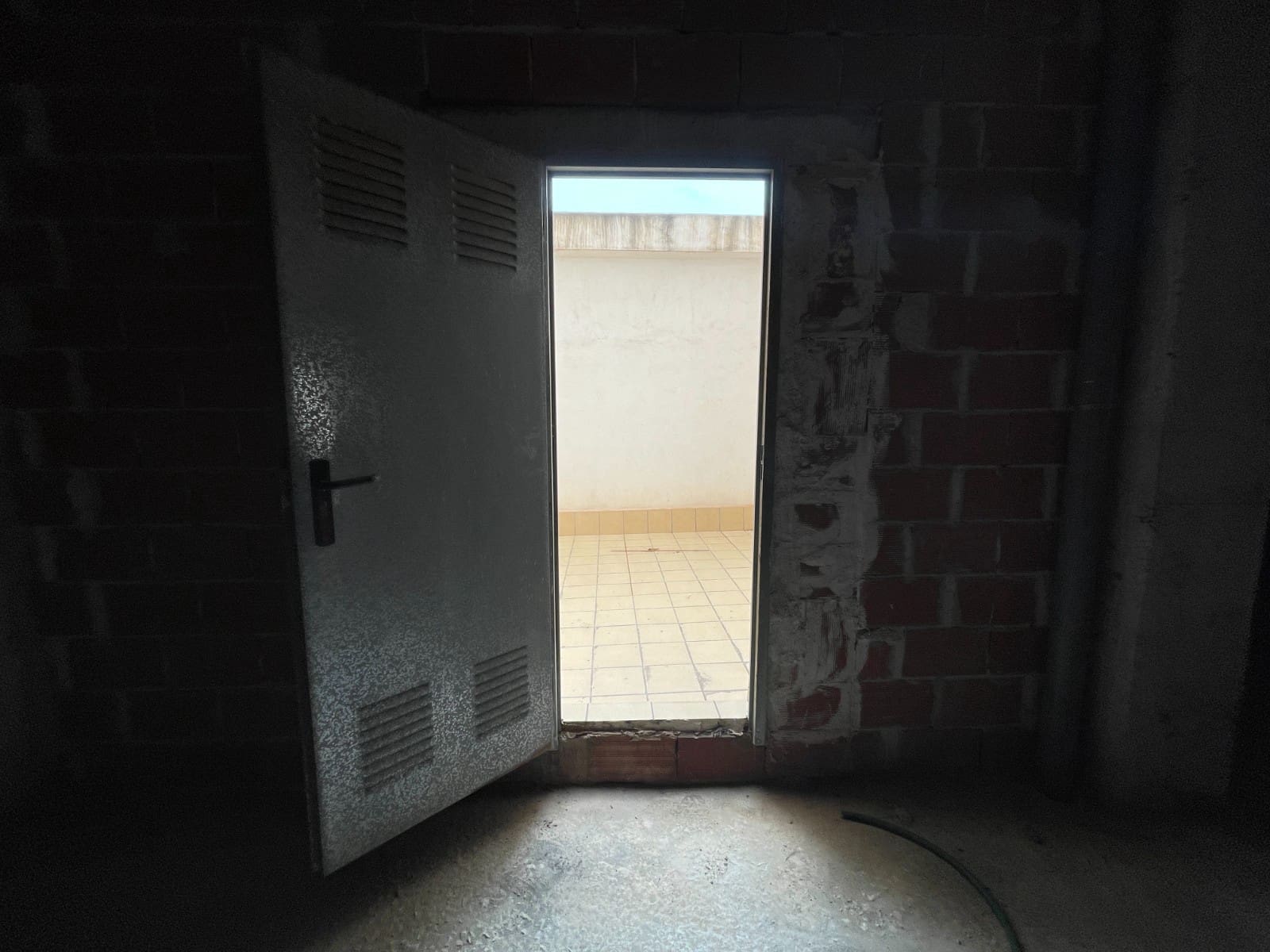 8 Zimmer Gewerbe zu verkaufen in Benijofar mit Garage - 380.000 € (Ref: 9165140)