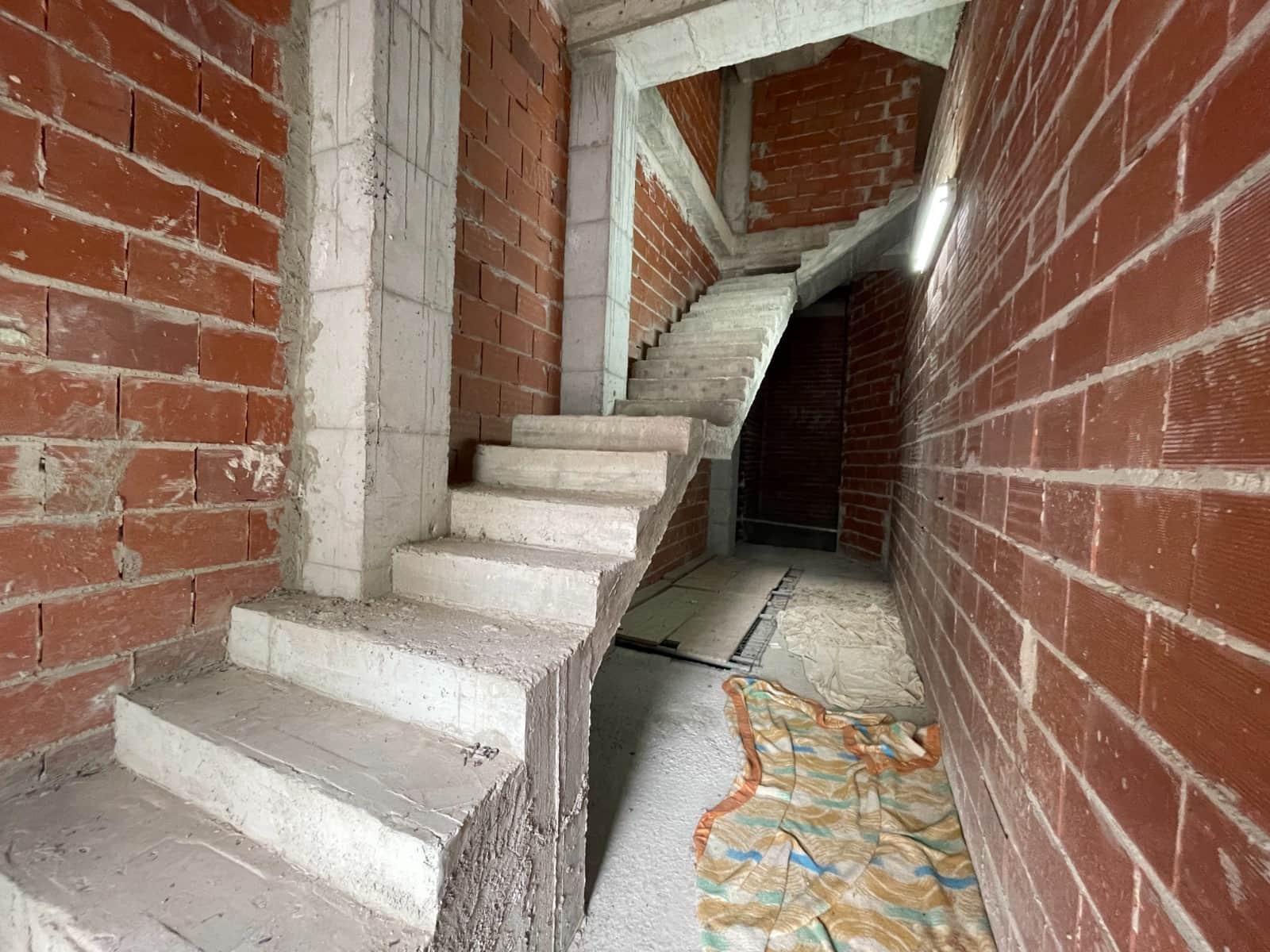 8 Zimmer Gewerbe zu verkaufen in Benijofar mit Garage - 380.000 € (Ref: 9165140)