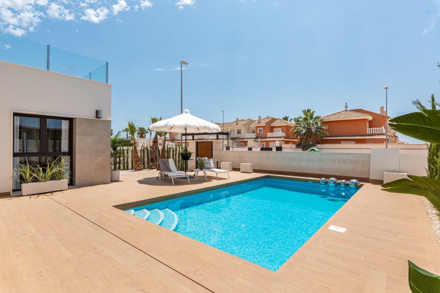 3 soveværelse Villa til salg i Ciudad Quesada med swimmingpool - € 878.300 (Ref: 9216020)