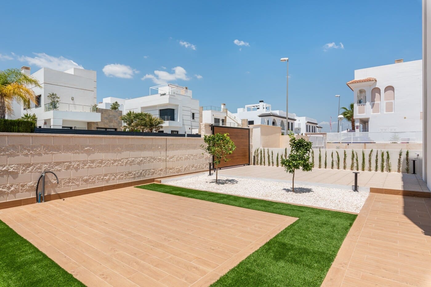 3 soveværelse Villa til salg i Ciudad Quesada med swimmingpool - € 878.300 (Ref: 9216020)