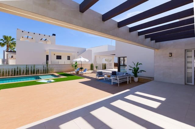 3 soveværelse Villa til salg i Doña Pepa, Rojales med swimmingpool - € 851.309 (Ref: 9231852)