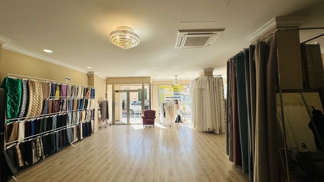 Business for sale in Torrevieja - € 260,000 (Ref: 9245475)