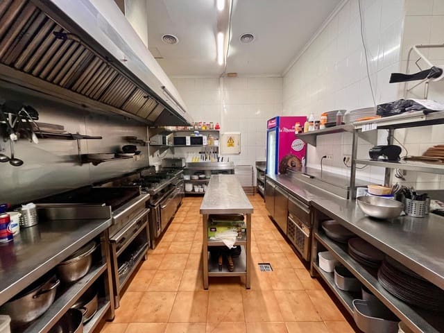 Restaurante/Bar para venda em Guardamar del Segura - 850 000 € (Ref: 9245527)