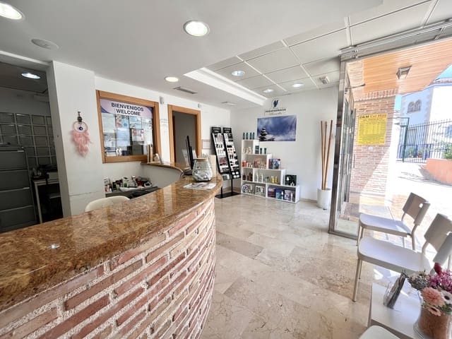 Business for sale in Villamartin, Orihuela - € 45,000 (Ref: 9245588)