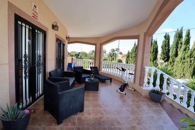 4 bedroom Finca/Country House for sale in Catral with pool garage - € 459,000 (Ref: 9248661)