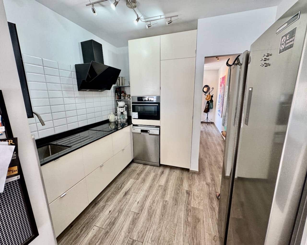 3 soveværelse Villa til salg i Punta Prima med swimmingpool garage - € 750.000 (Ref: 9248670)