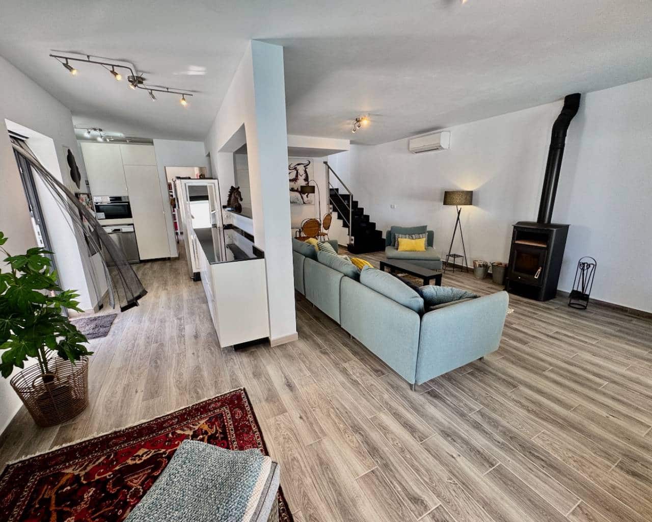 3 soveværelse Villa til salg i Punta Prima med swimmingpool garage - € 750.000 (Ref: 9248670)