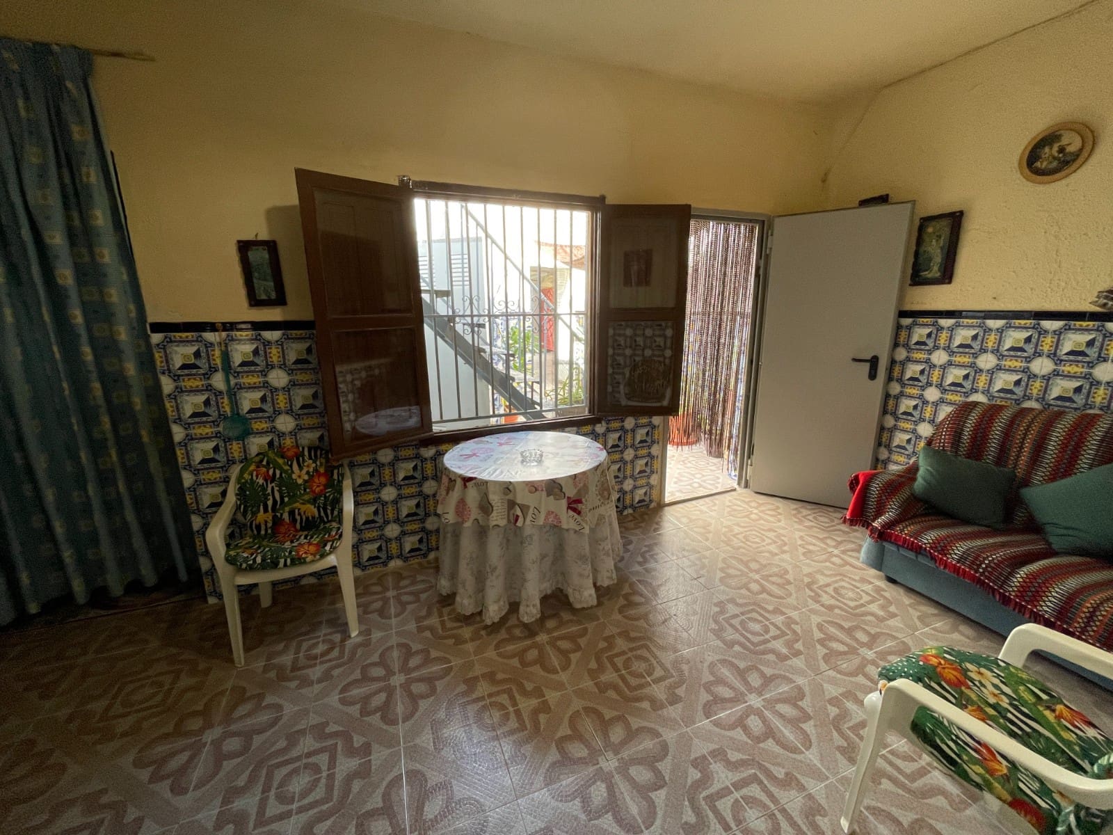 4 bedroom Townhouse for sale in Jacarilla - € 136,000 (Ref: 9255897)