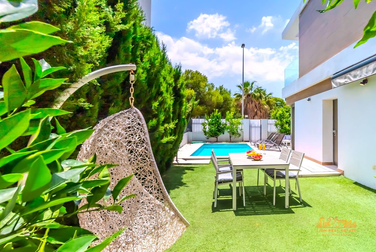 3 quarto Moradia para venda em Villamartin com piscina garagem - 495 000 € (Ref: 9262407)