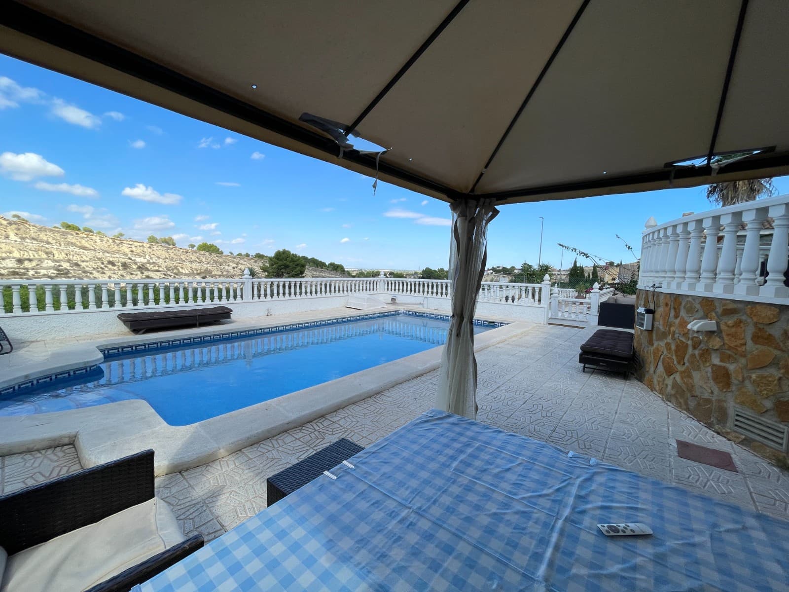 3 bedroom Villa for sale in Bigastro with pool - € 280,000 (Ref: 9278280)