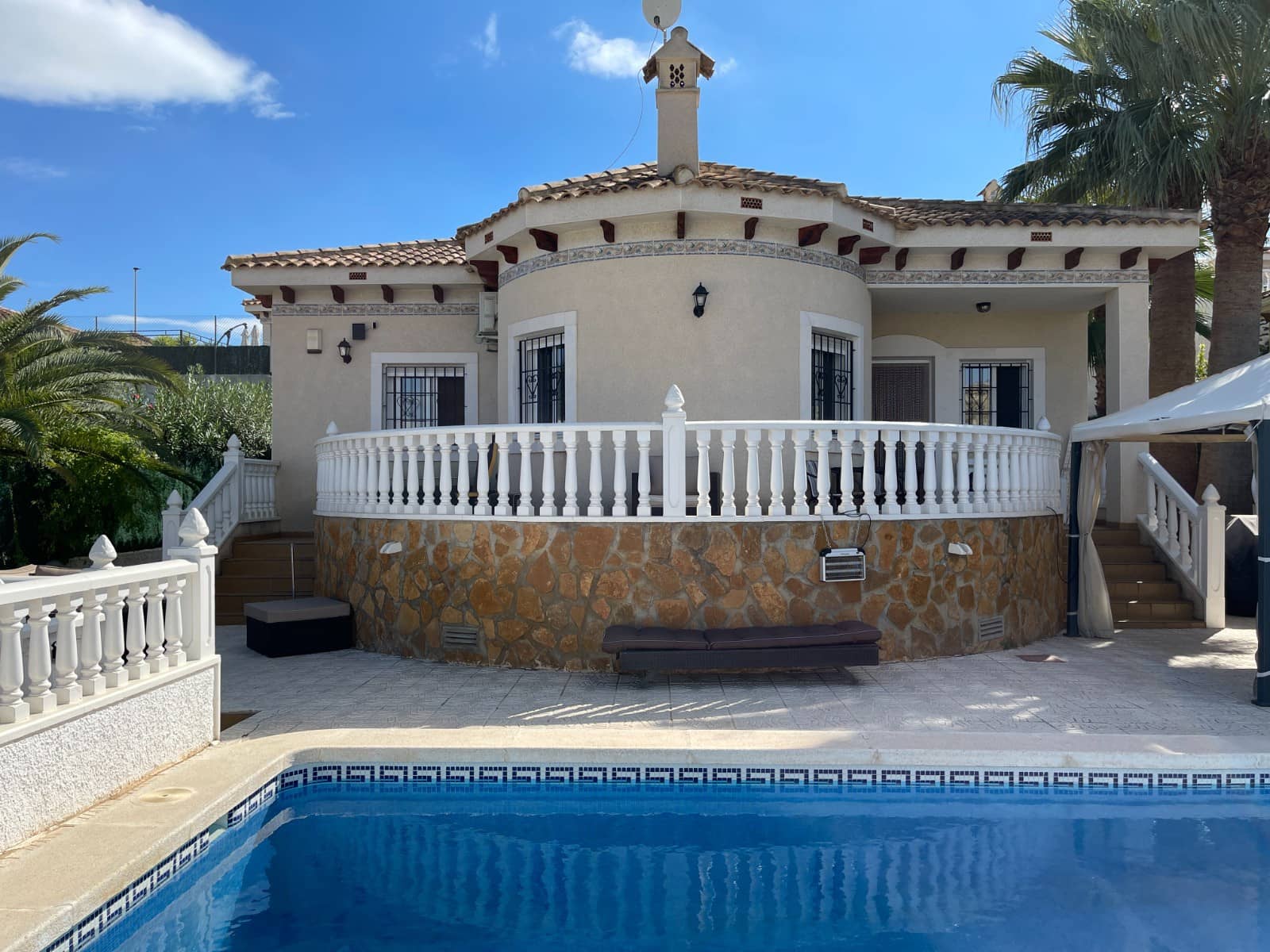 3 bedroom Villa for sale in Bigastro with pool - € 280,000 (Ref: 9278280)