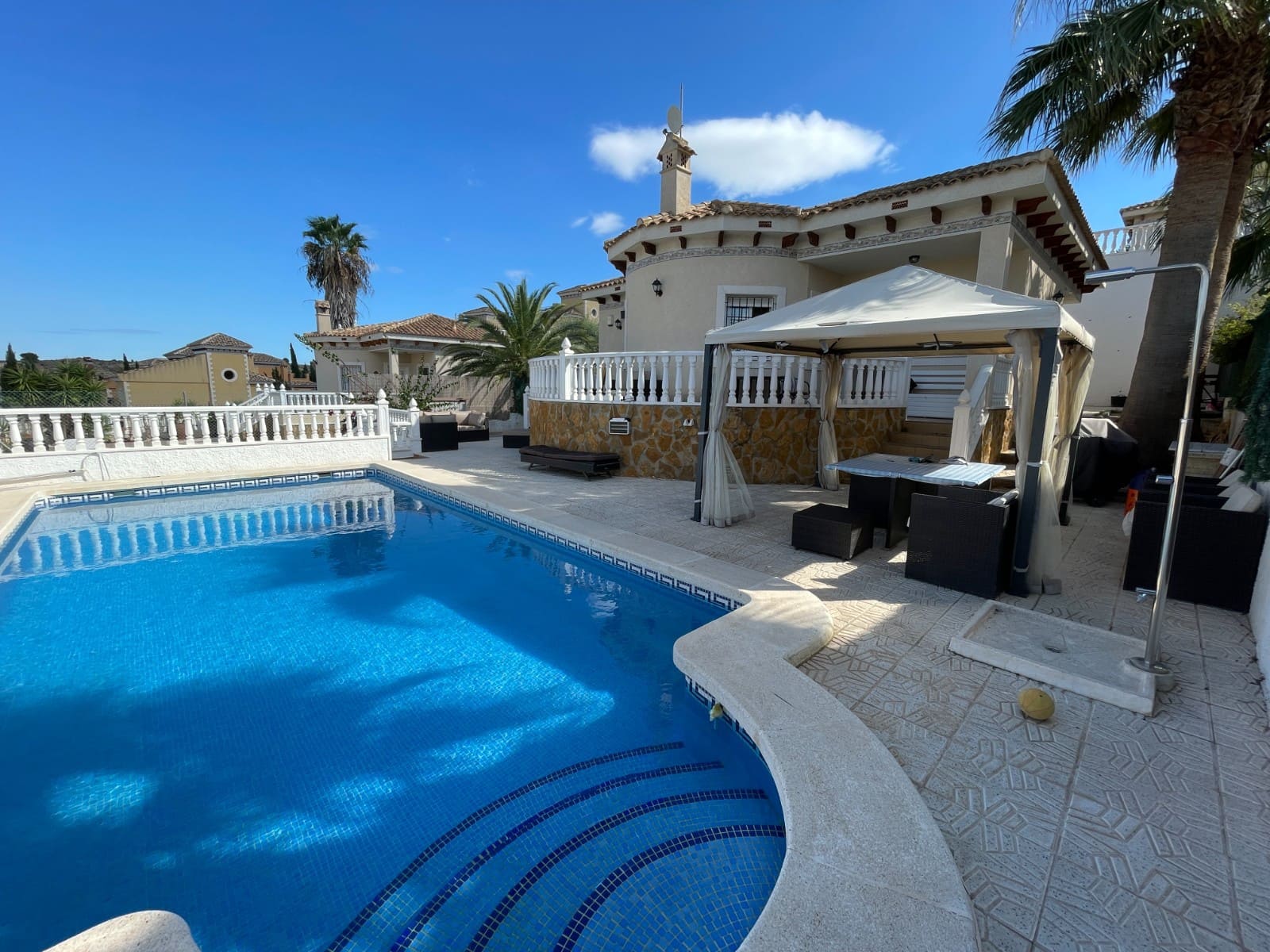 3 bedroom Villa for sale in Bigastro with pool - € 280,000 (Ref: 9278280)