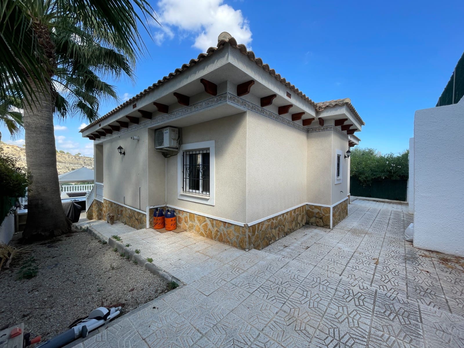 3 bedroom Villa for sale in Bigastro with pool - € 280,000 (Ref: 9278280)