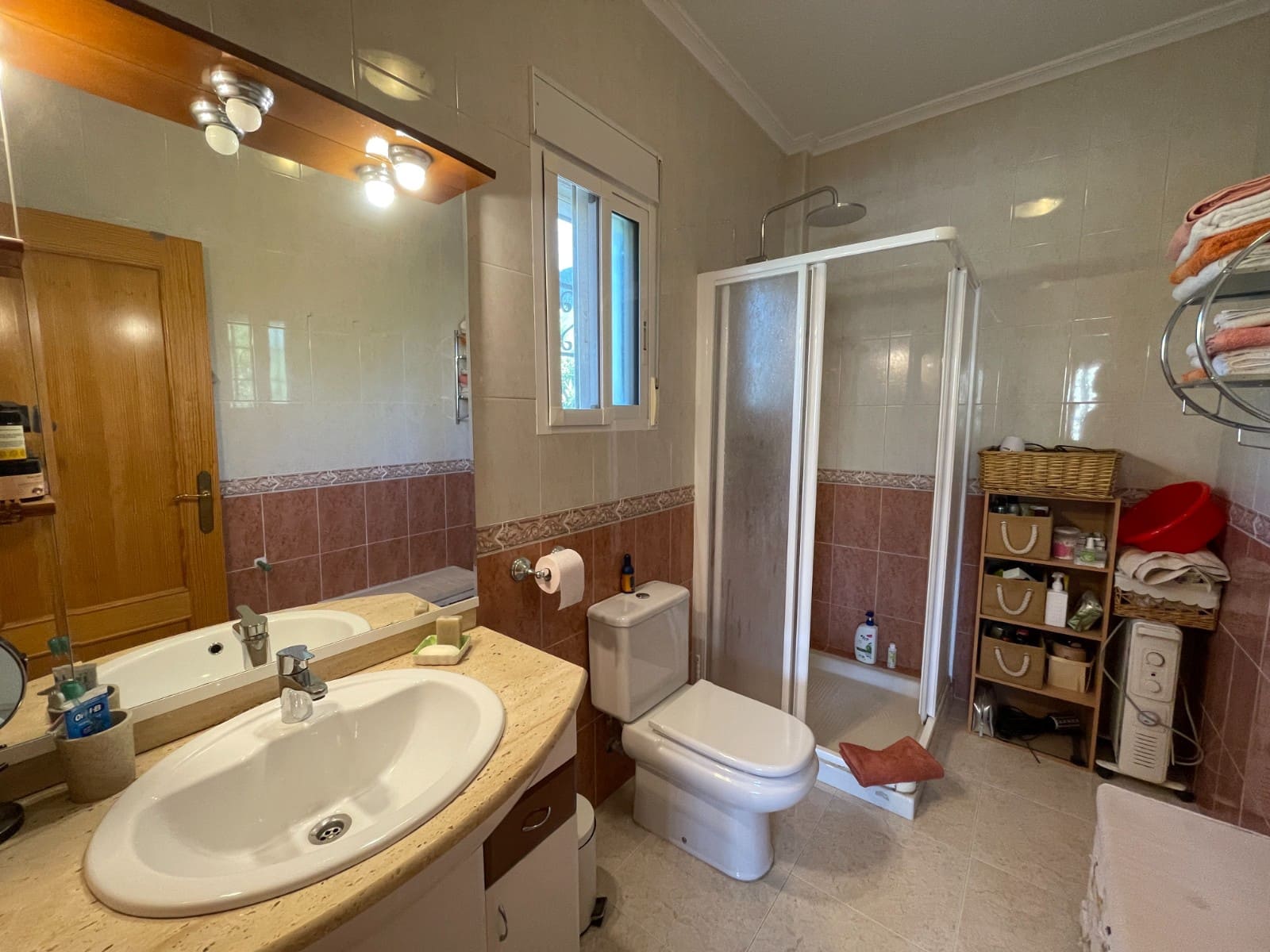 3 bedroom Villa for sale in Bigastro with pool - € 280,000 (Ref: 9278280)