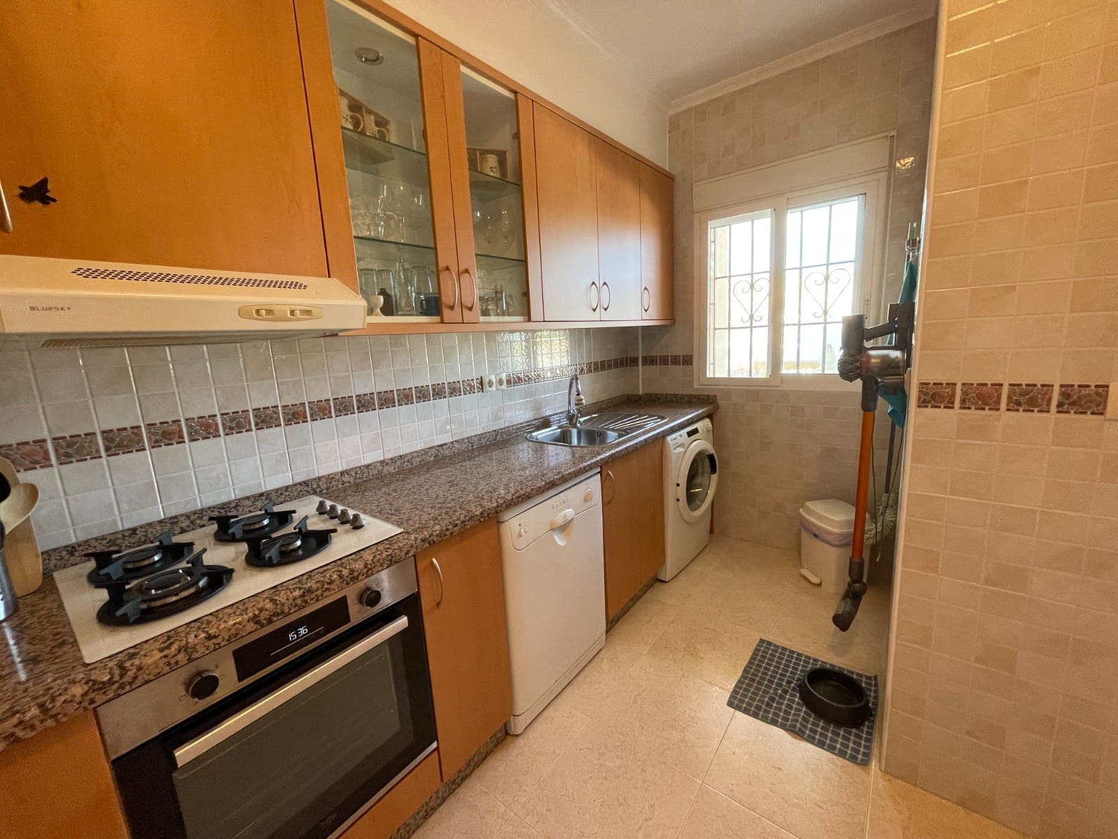 3 bedroom Villa for sale in Bigastro with pool - € 280,000 (Ref: 9278280)