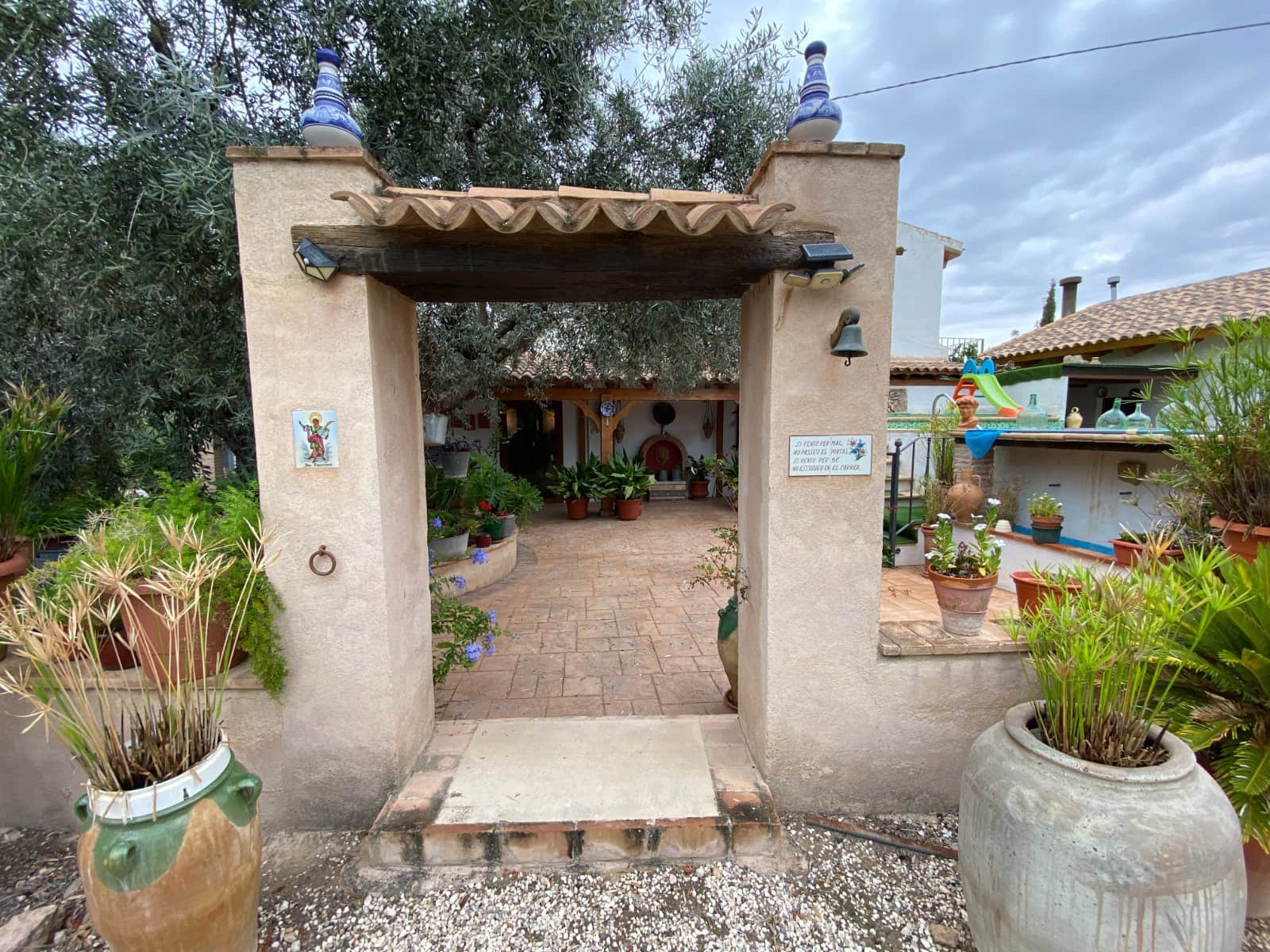 8 soveværelse Villa til salg i Sax med swimmingpool garage - € 499.995 (Ref: 9285577)