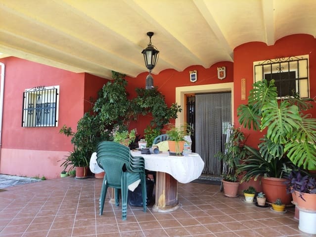 4 bedroom Finca/Country House for sale in Cocentaina with pool garage - € 250,000 (Ref: 9285591)