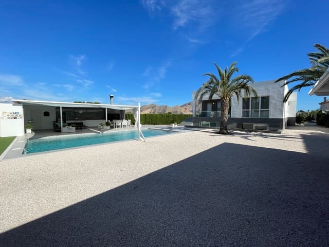 4 slaapkamer Villa te koop in Montepinar - La Aparecida - Raiguero, Orihuela met zwembad - € 449.000 (Ref: 9293796)