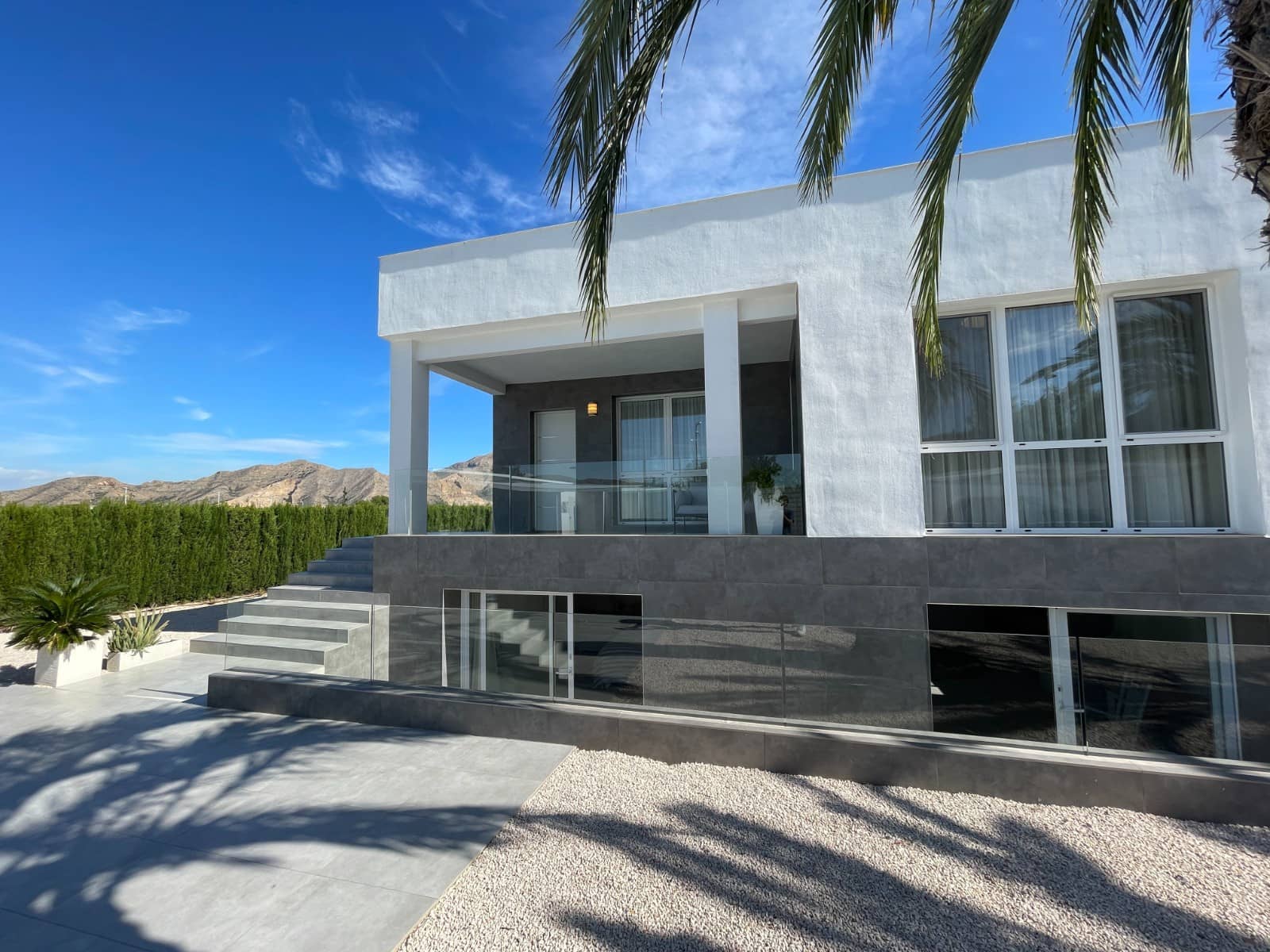 4 bedroom Villa for sale in Orihuela with pool - € 449,000 (Ref: 9293796)