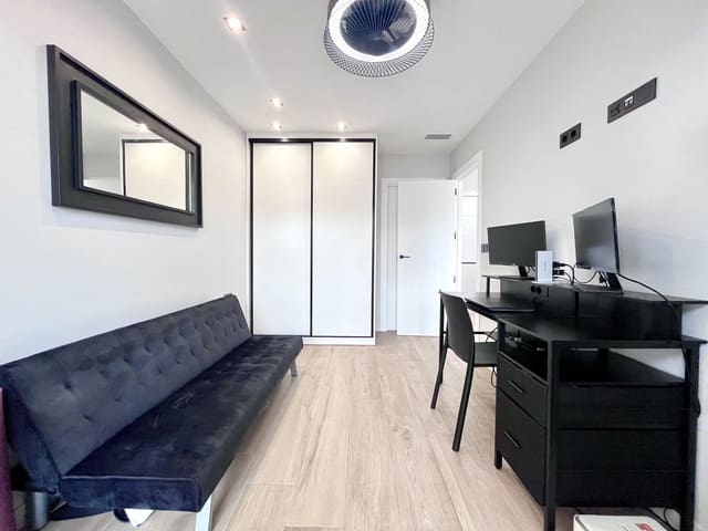 4 bedroom Villa for sale in Playa Flamenca, Orihuela with pool - € 794,950 (Ref: 9308384)