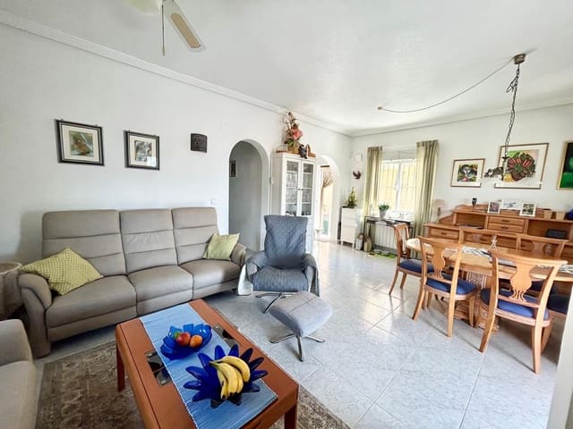 3 makuuhuone Huvila myytävänä paikassa La Siesta, Torrevieja mukana uima-altaan 
autotalli - 335 950 € (Ref: 9326142)