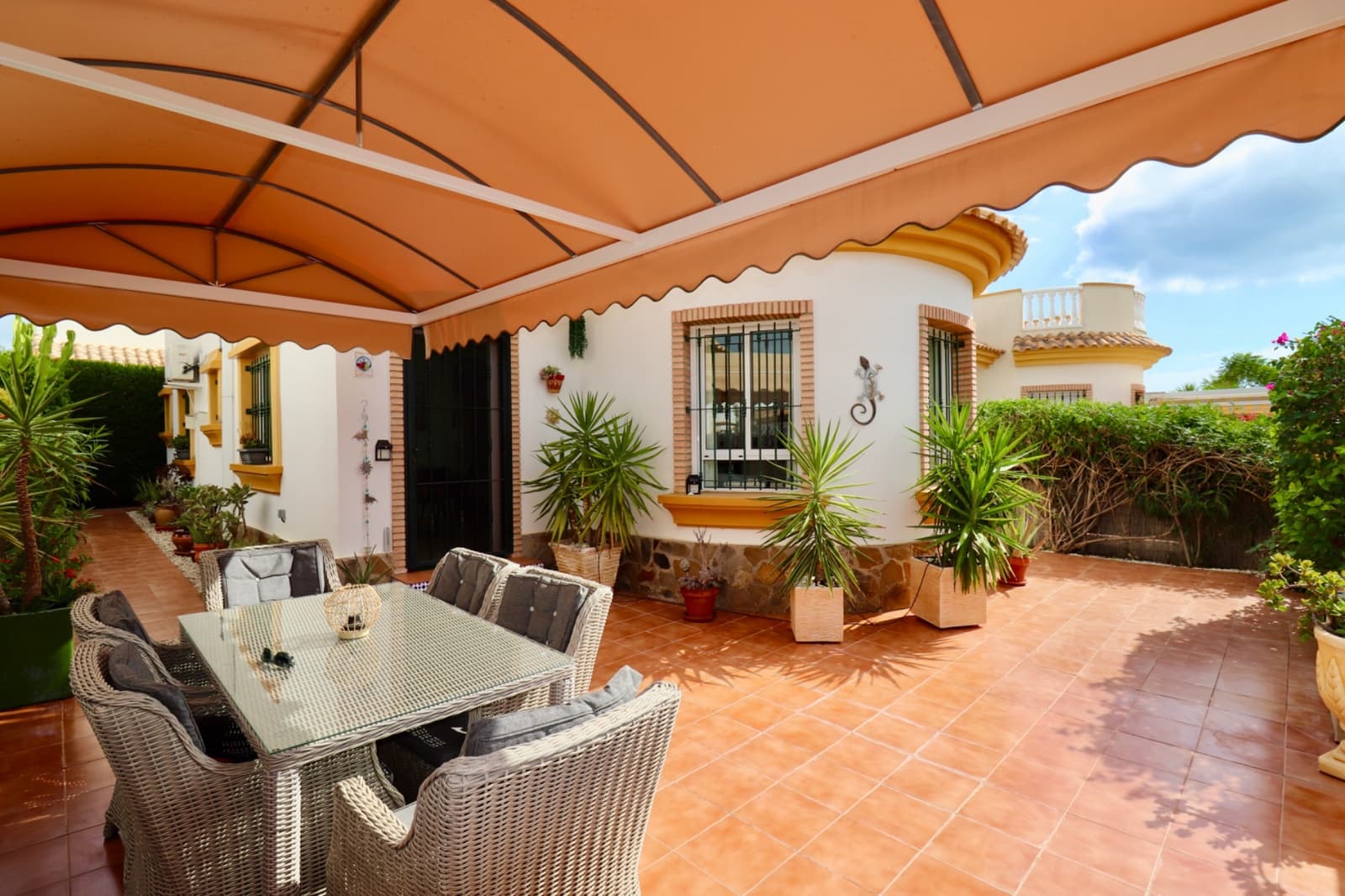 2 soveværelse Villa til salg i El Raso med swimmingpool - € 225.000 (Ref: 9326146)