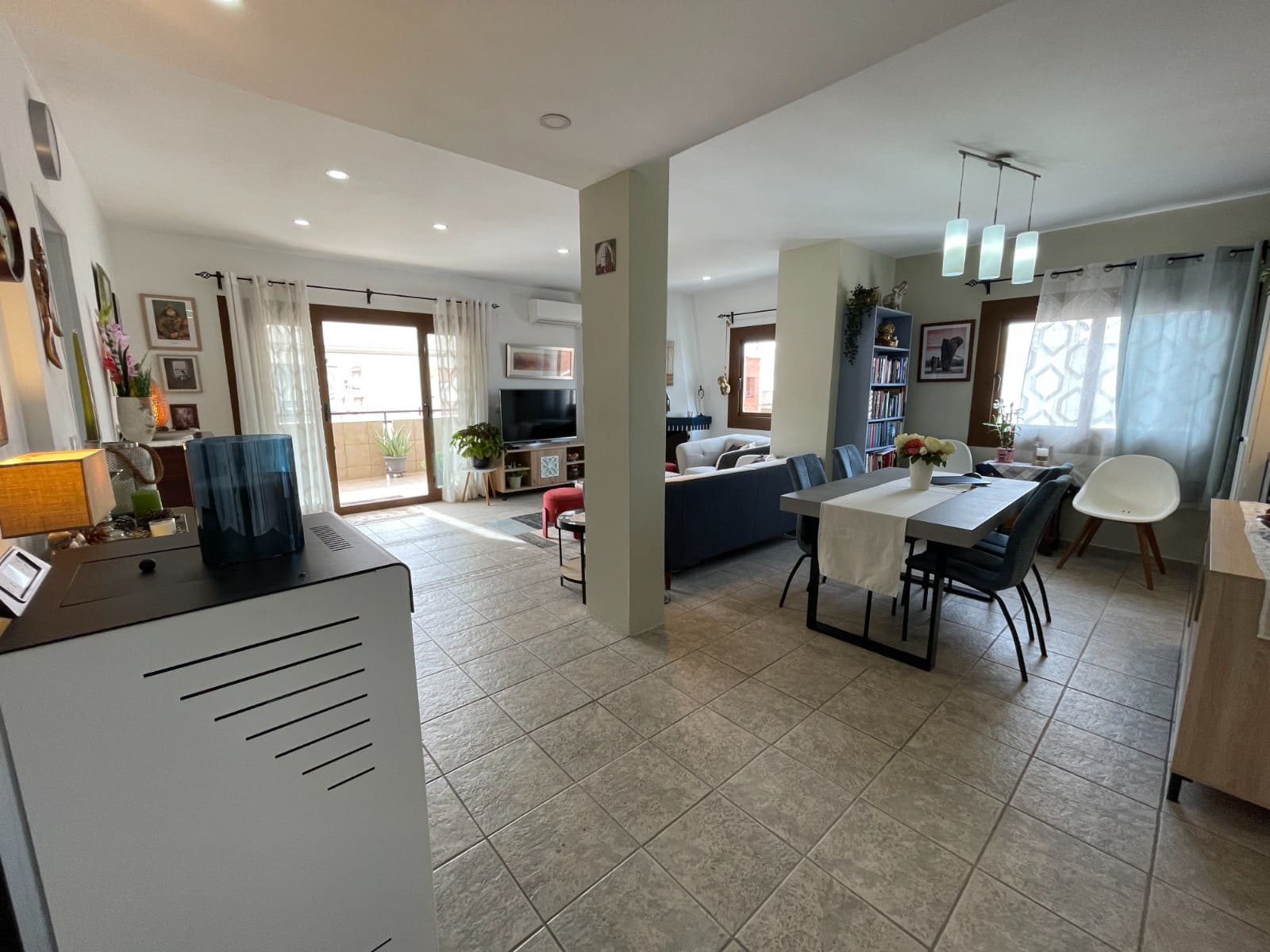 3 bedroom Apartment for sale in Almoradi - € 125,000 (Ref: 9326934)