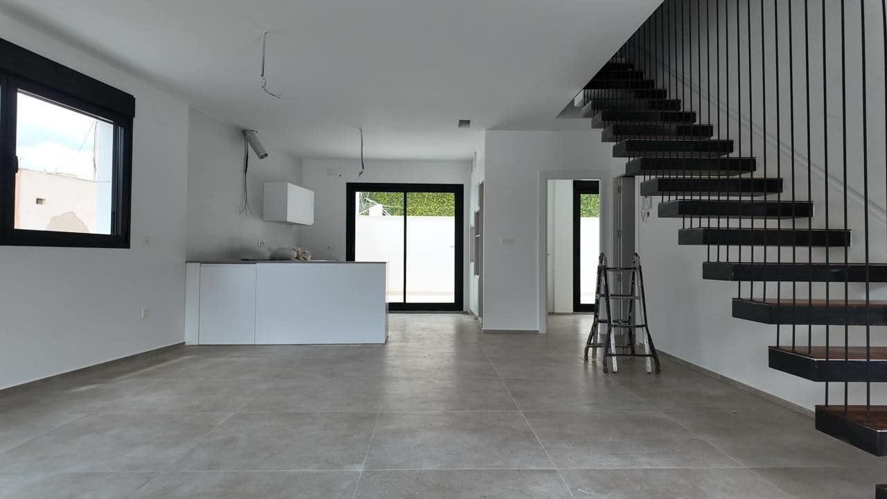 3 soveværelse Villa til salg i Alicante by med garage - € 449.000 (Ref: 9334536)