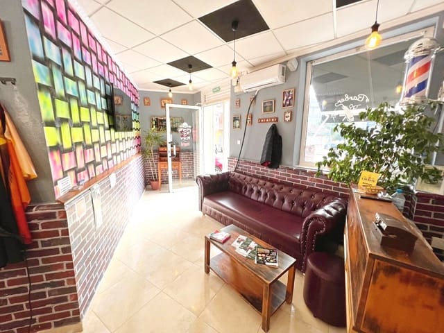 Erhverv til salg i Zona Pueblo, Guardamar del Segura - € 99.000 (Ref: 9343811)