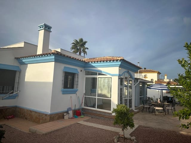 2 bedroom Villa for sale in Hondón de las Nieves with pool - € 260,000 (Ref: 9348499)