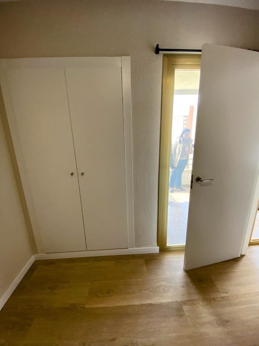 1 soveværelse Lejlighed til salg i Benidorm med swimmingpool garage - € 199.000 (Ref: 9360547)