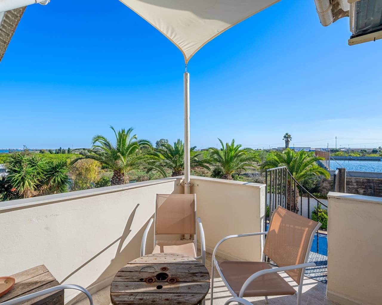 10 sovrum Finca/Hus på landet till salu i Los Montesinos med pool garage - 995 000 € (Ref: 9362883)