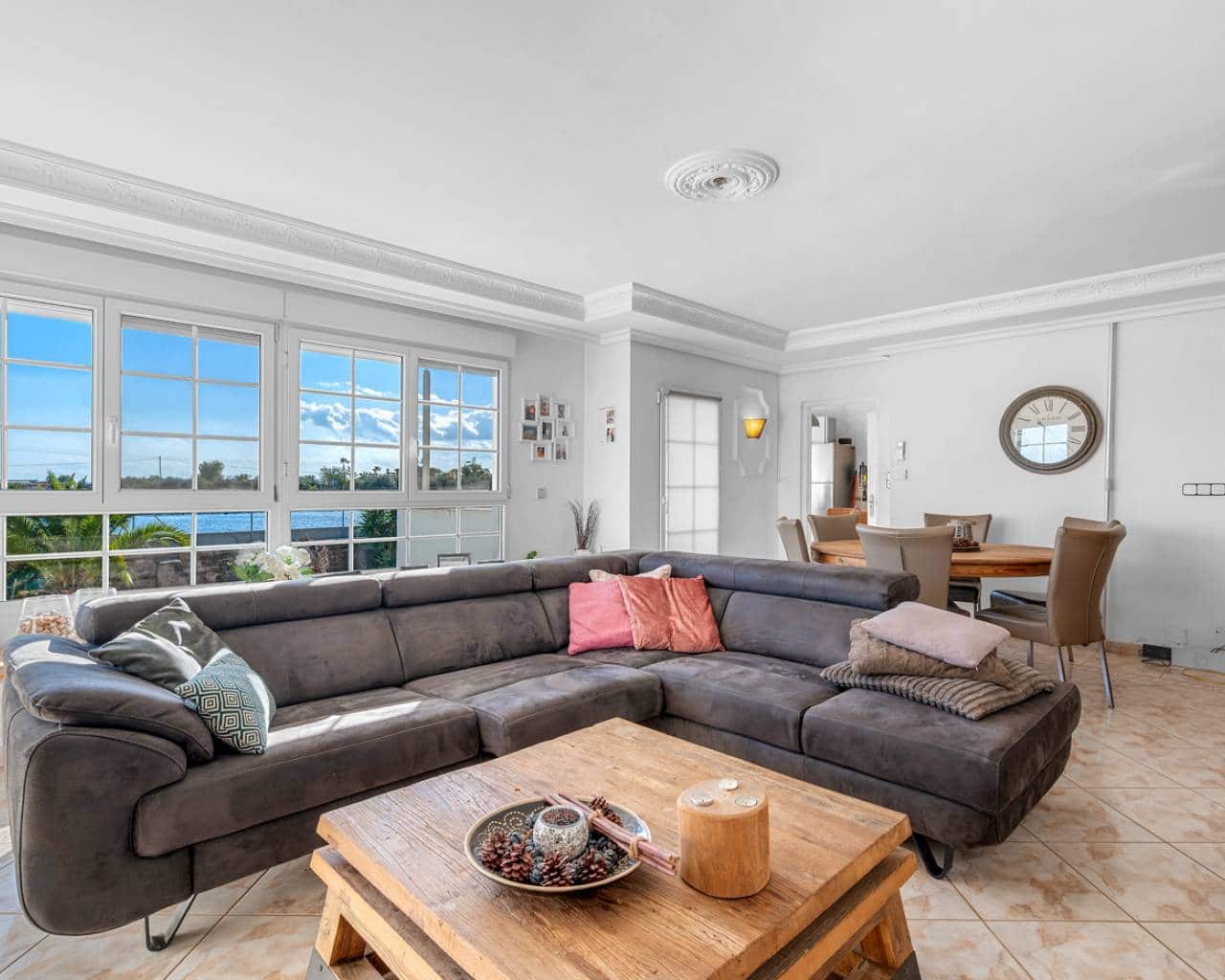 10 sovrum Finca/Hus på landet till salu i Los Montesinos med pool garage - 995 000 € (Ref: 9362883)